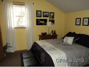 1022 N Elm St, Fairmount, IN 46928 photo 11