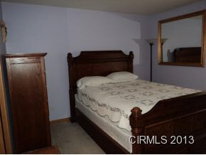 1022 N Elm St, Fairmount, IN 46928 photo 5