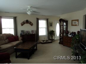 2607 W Chapel Pike, Marion, IN 46952 photo 4