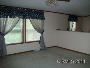 910 Bobtail Dr, Peru, IN 46970 photo 5