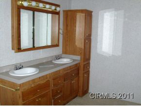 910 Bobtail Dr, Peru, IN 46970 photo 11