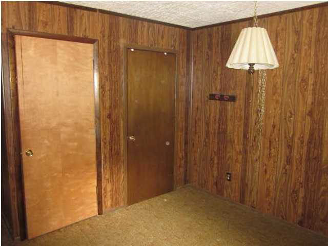 6378 N Blackburn Rd, Petersburg, IN 47567 photo 11