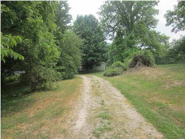 6378 N Blackburn Rd, Petersburg, IN 47567 photo 13