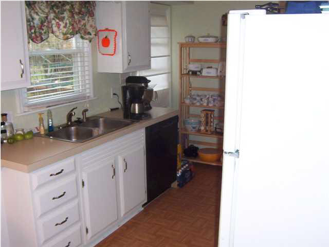 32 E Ashburn Rd, Santa Claus, IN 47579 photo 3