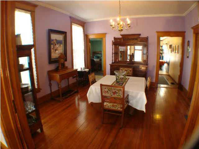 207 State St, Newburgh, IN 47630 photo 3