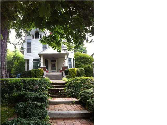 207 State St, Newburgh, IN 47630 photo 1