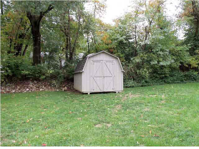 715 N Vine St, Boonville, IN 47601 photo 16