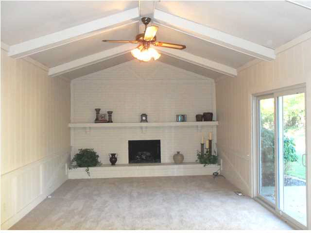715 N Vine St, Boonville, IN 47601 photo 2