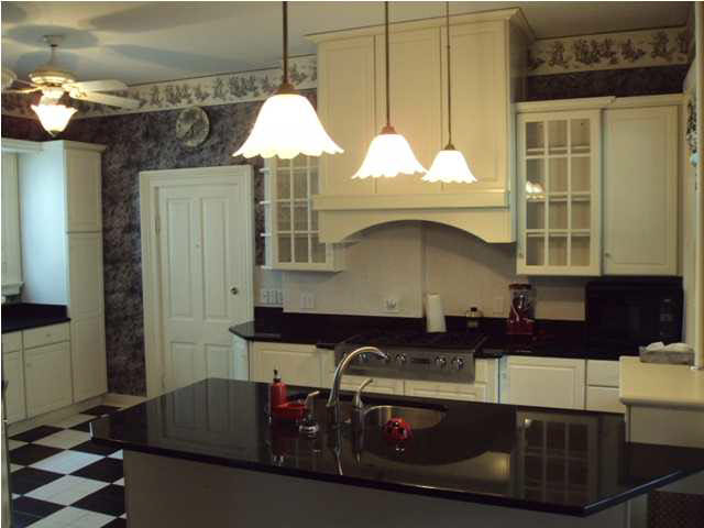 706 SE First St, Evansville, IN 47713 photo 10