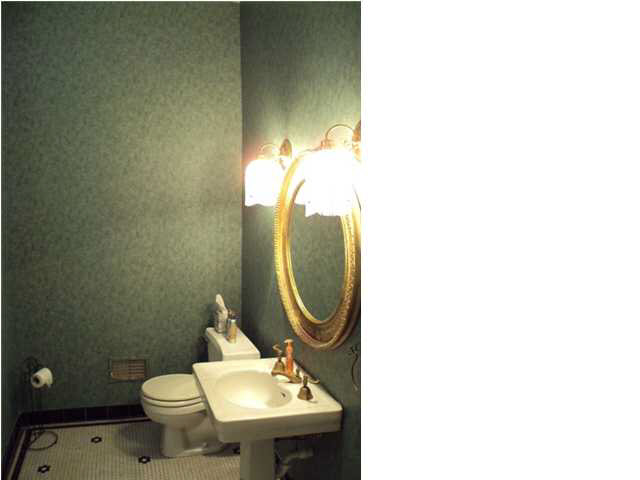 706 SE First St, Evansville, IN 47713 photo 13