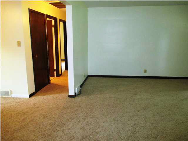 3301 Sweetser Ave, Evansville, IN 47714 photo 3