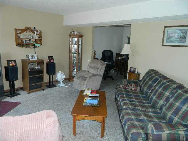 2525 Swinging Way Ct, Evansville, IN 47711 photo 3