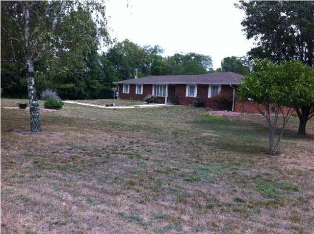 1718 Pleasant Ln, Loogootee, IN 47553 photo 7