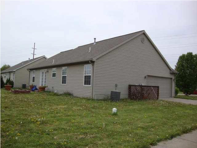 4323 Mayflower Dr, Evansville, IN 47711 photo 4