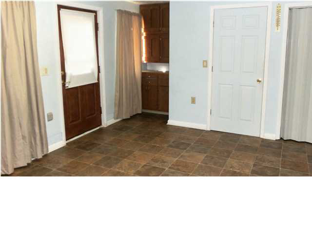 533 W Graham Ln, Washington, IN 47501 photo 9