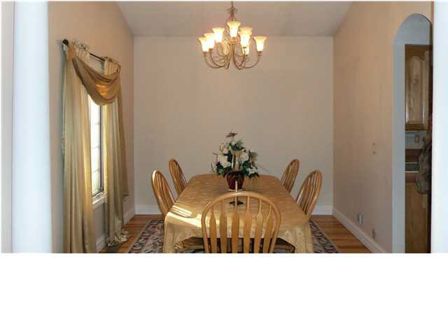 533 W Graham Ln, Washington, IN 47501 photo 3
