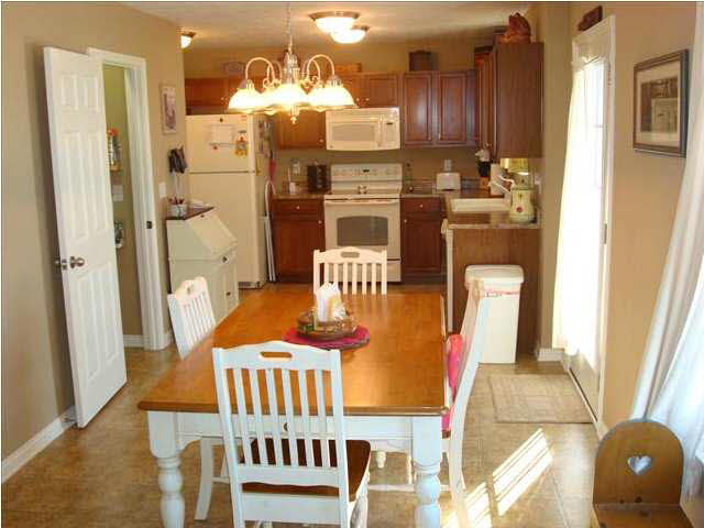 12730 Mattison Ct, Evansville, IN 47725 photo 9