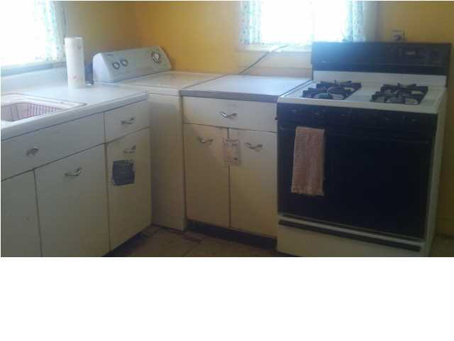 604 E Cherry St, Boonville, IN 47601 photo 4