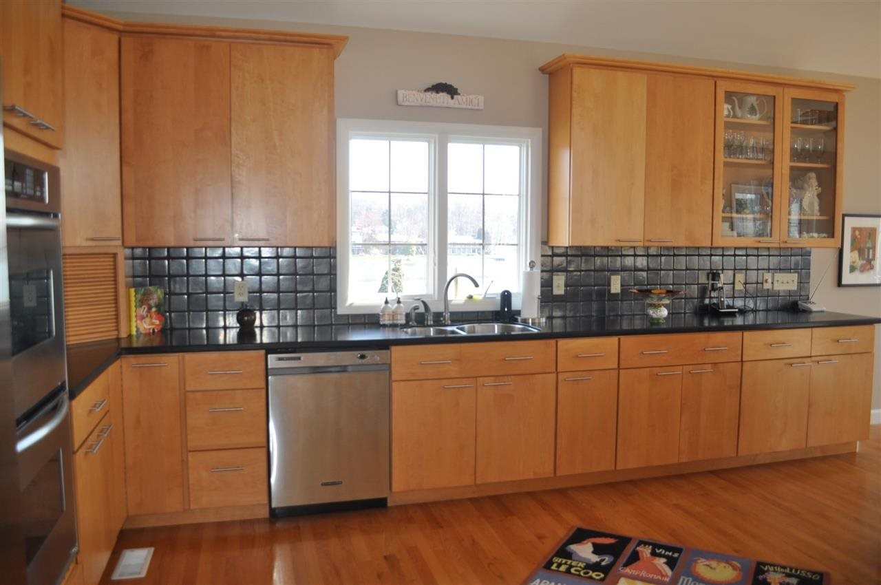 73 W Blue Spruce Dr, Santa Claus, IN 47579 photo 9