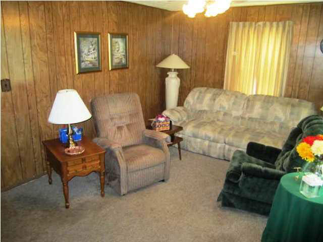 26 S Iroquois Dr, Evansville, IN 47714 photo 2