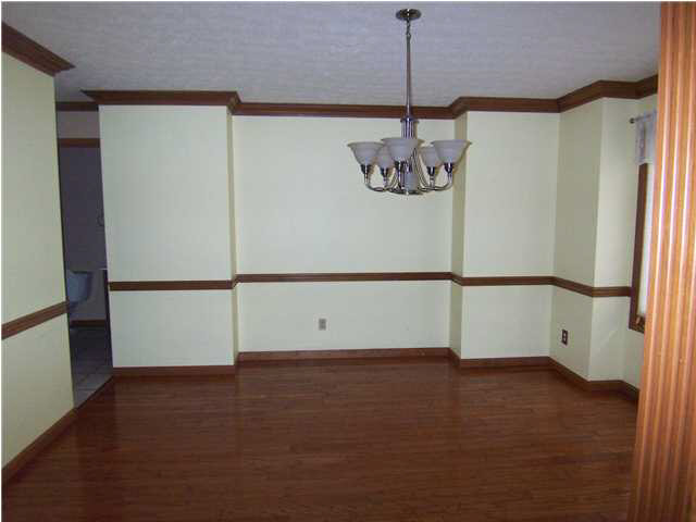 1782 S Whispering Hills Rd, Oakland City, IN 47660 photo 5