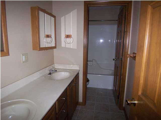 1782 S Whispering Hills Rd, Oakland City, IN 47660 photo 12