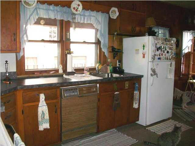 515 E Locust St, Boonville, IN 47601 photo 9
