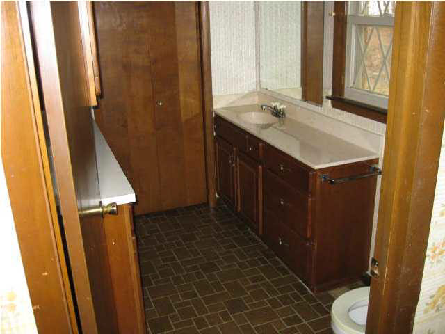 1876 Highland St, Jasper, IN 47546 photo 9