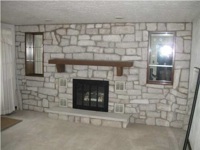 1876 Highland St, Jasper, IN 47546 photo 4