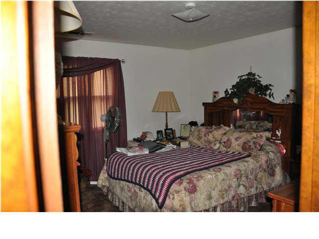 1805 S Governor St, Evansville, IN 47713 photo 8