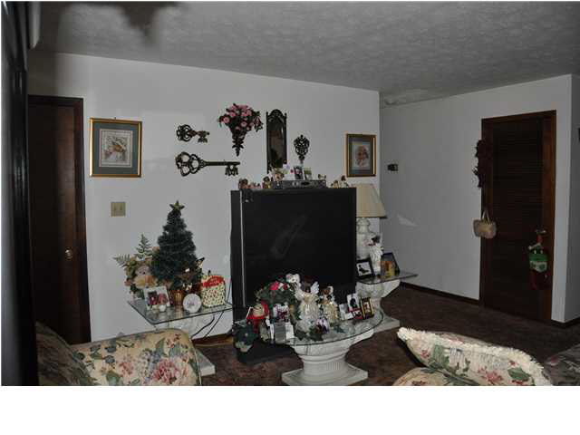 1805 S Governor St, Evansville, IN 47713 photo 2