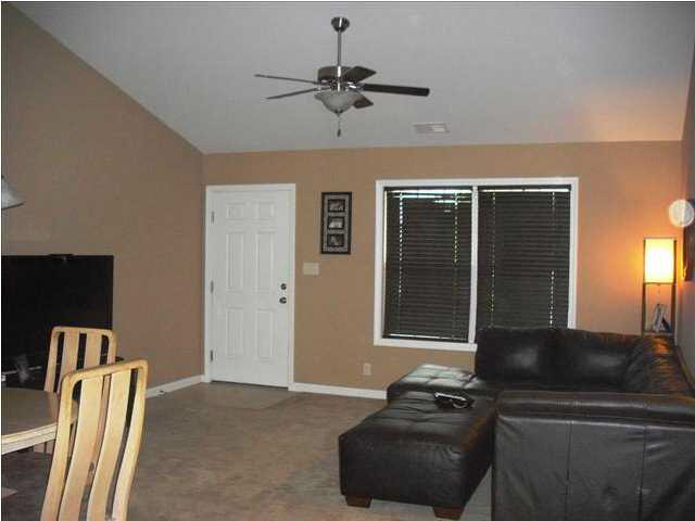 7435 Megan Brooke Ln, Evansville, IN 47725 photo 3