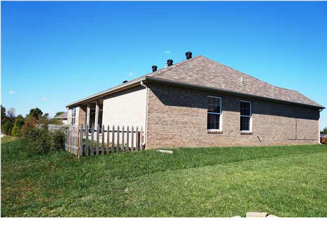 6221 Kevin Ct, Newburgh, IN 47630 photo 5