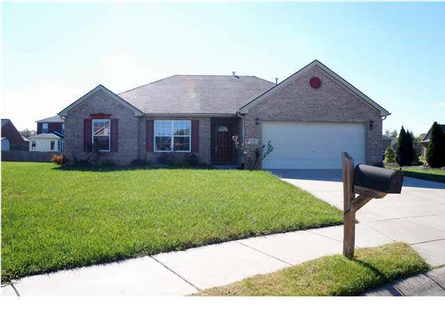 6221 Kevin Ct, Newburgh, IN 47630 photo 1