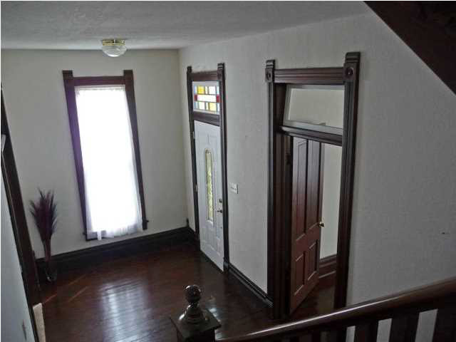 303 N Geiger St, Huntingburg, IN 47542 photo 5