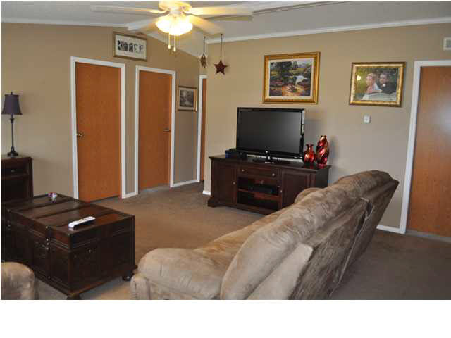 333 Ranger Ln, Dale, IN 47523 photo 3