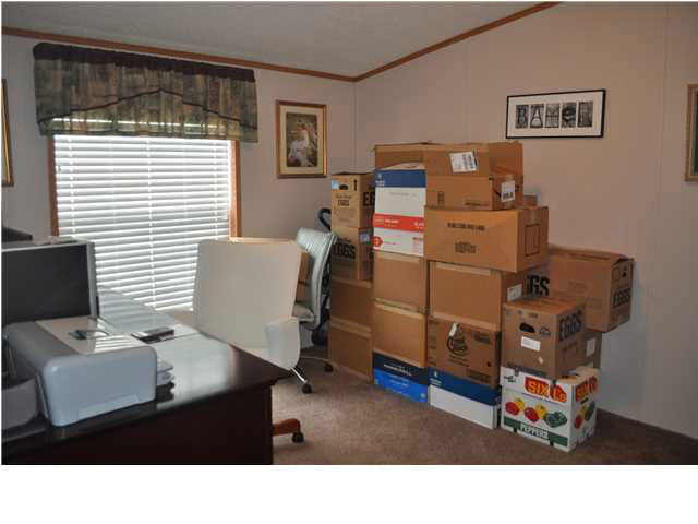 333 Ranger Ln, Dale, IN 47523 photo 4
