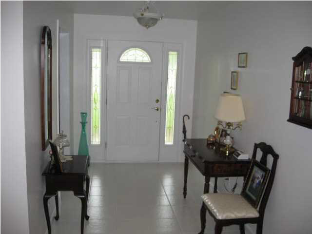 1615 Gregory Ln, Jasper, IN 47546 photo 2