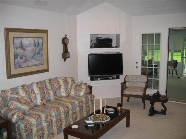 1615 Gregory Ln, Jasper, IN 47546 photo 4