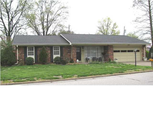 306 Vista Dr, Mount Vernon, IN 47620 photo 1