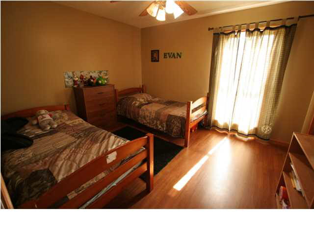 6605 S Dale Dr, Huntingburg, IN 47542 photo 12