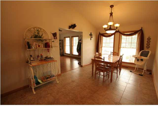 6605 S Dale Dr, Huntingburg, IN 47542 photo 7