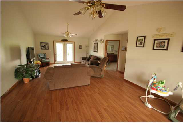 6605 S Dale Dr, Huntingburg, IN 47542 photo 8