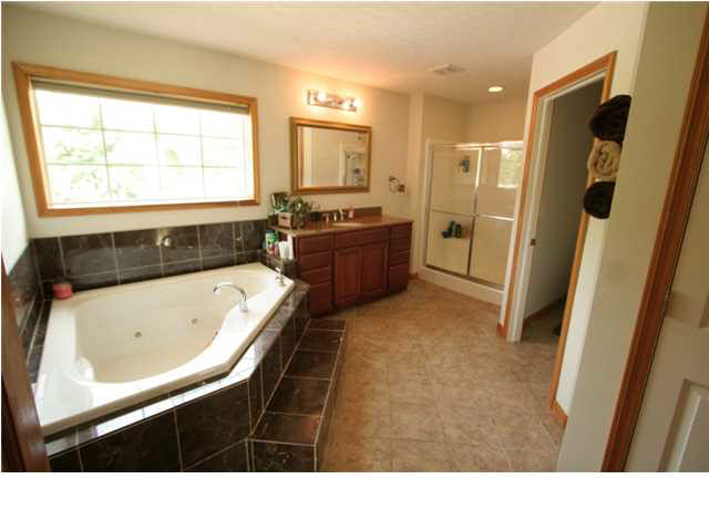 6605 S Dale Dr, Huntingburg, IN 47542 photo 11