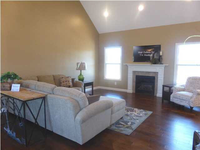 1450 Timber Crk, Jasper, IN 47546 photo 3