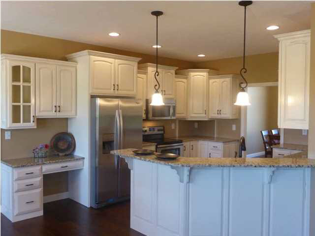 1450 Timber Crk, Jasper, IN 47546 photo 2