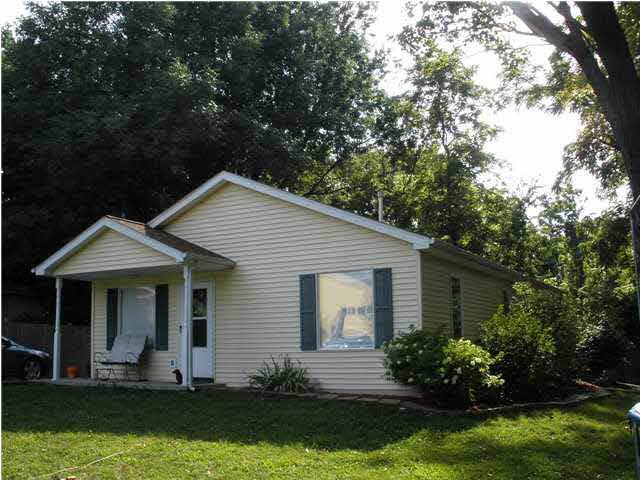 237 S Hart St, Princeton, IN 47670 photo 1