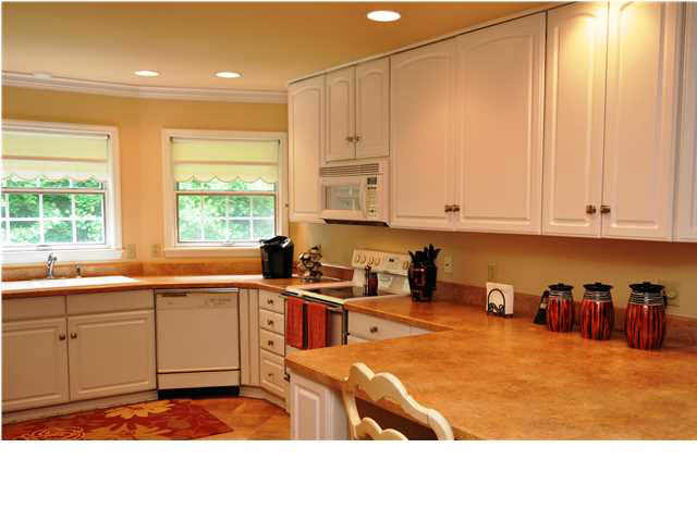 1695 N Oak Ridge Ln, Washington, IN 47501 photo 3