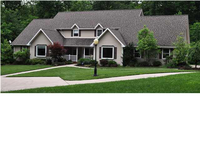 1695 N Oak Ridge Ln, Washington, IN 47501 photo 1