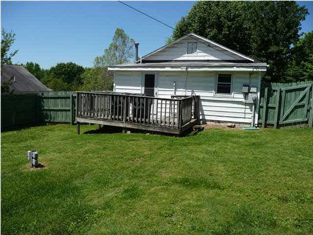 800 S Werner Ave, Evansville, IN 47712 photo 2